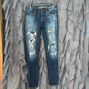 American Eagle Outfitters Women's Blue Distressed Jeans